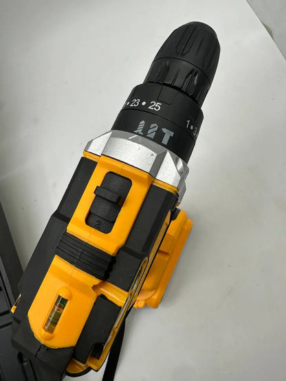 Aku udarna bušilica DeWALT sa 28 nastavaka RASPRODAJA